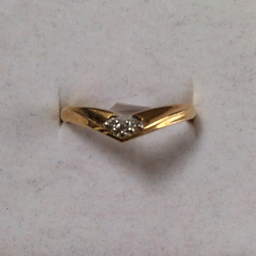 NWT STUNNING 14k GOLD & DIAMOND RING MSRP $400